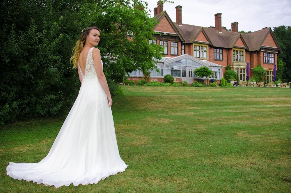 Stanhill Court Hotel, A Member Of Radisson Individuals Charlwood Kültér fotó